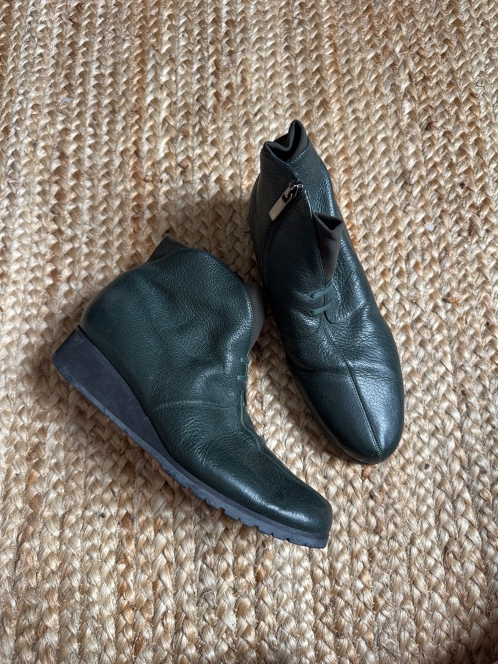 Thierry Rabotin 38 Faux Fur Lined Dark Green Zip Up Booties Boots